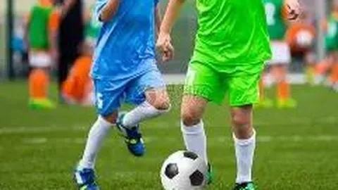 新疆伊力特在CBA夏季联赛中击败青岛国信制药