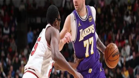 大乐透期号专家推荐：CBA辽宁VS山西策略分析